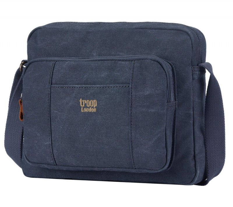 Troop London TRP0234 Brašna přes rameno - Džínová Troop London TRP0234 Brašna přes rameno - Džínová